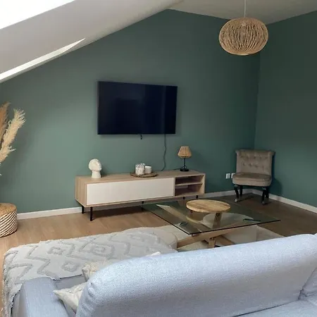 Un Petit Coin Sous Les Toits *